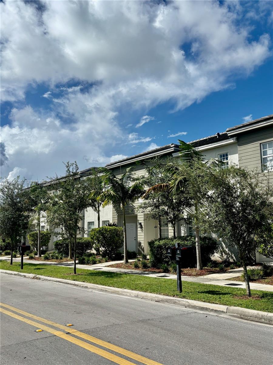 1310 NW 6th Ave # G, Florida City FL 33034
