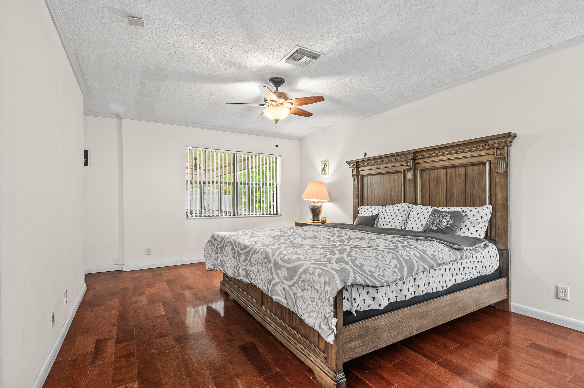 8541 NW 51ST Court — Photo 5