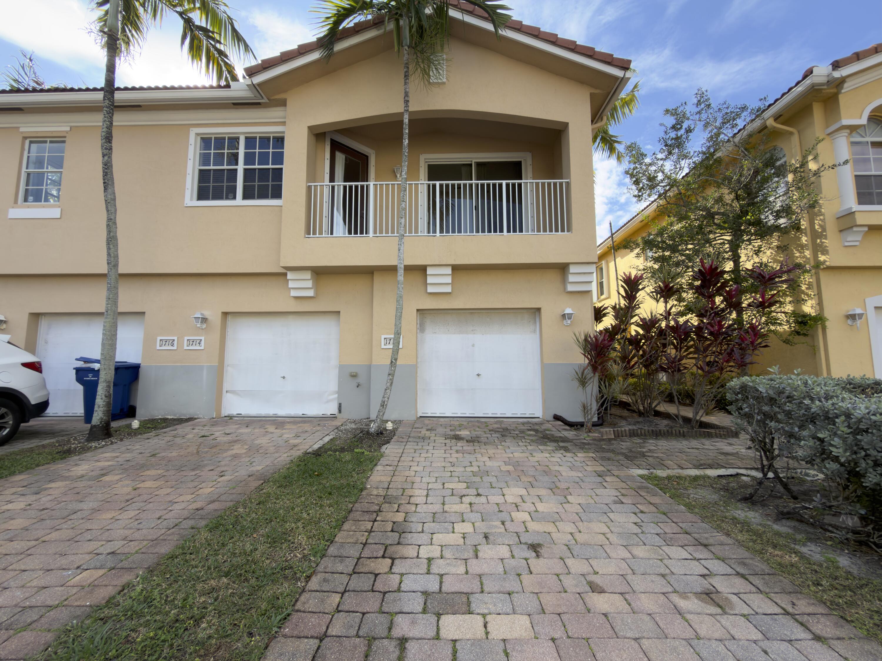 1712 Carvelle Drive, Riviera Beach FL 33404