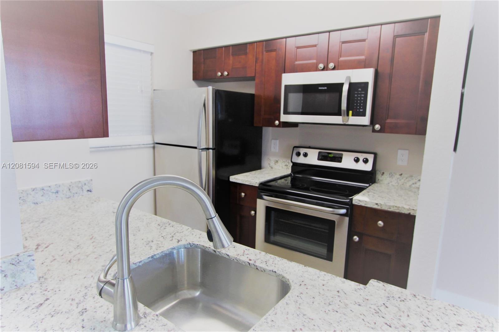 2880 N Oakland Forest Dr # 212 — Photo 5