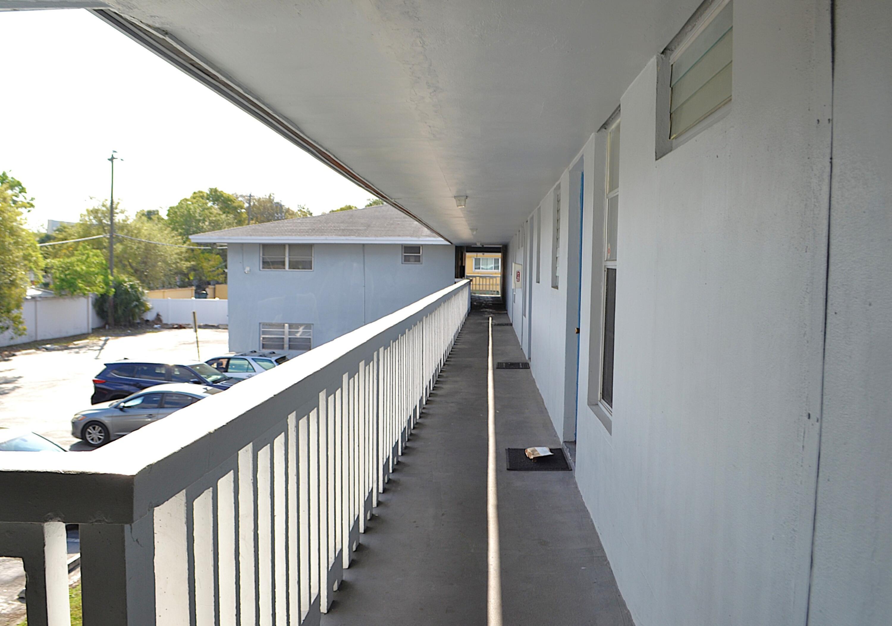 491 NW 42nd Avenue Apt 37 — Photo 3