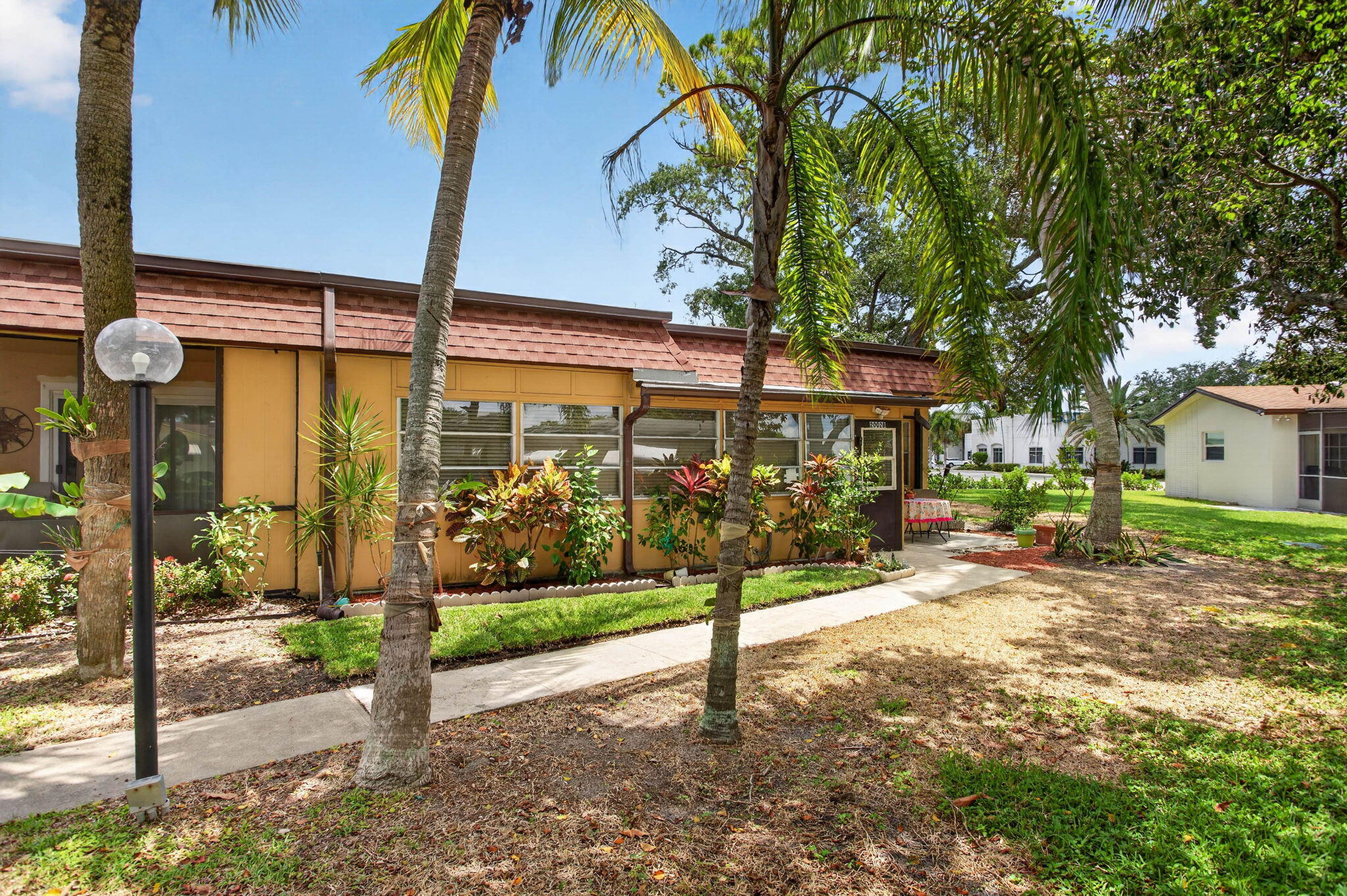 2002 SW Natura Boulevard # B, Deerfield Beach FL 33441