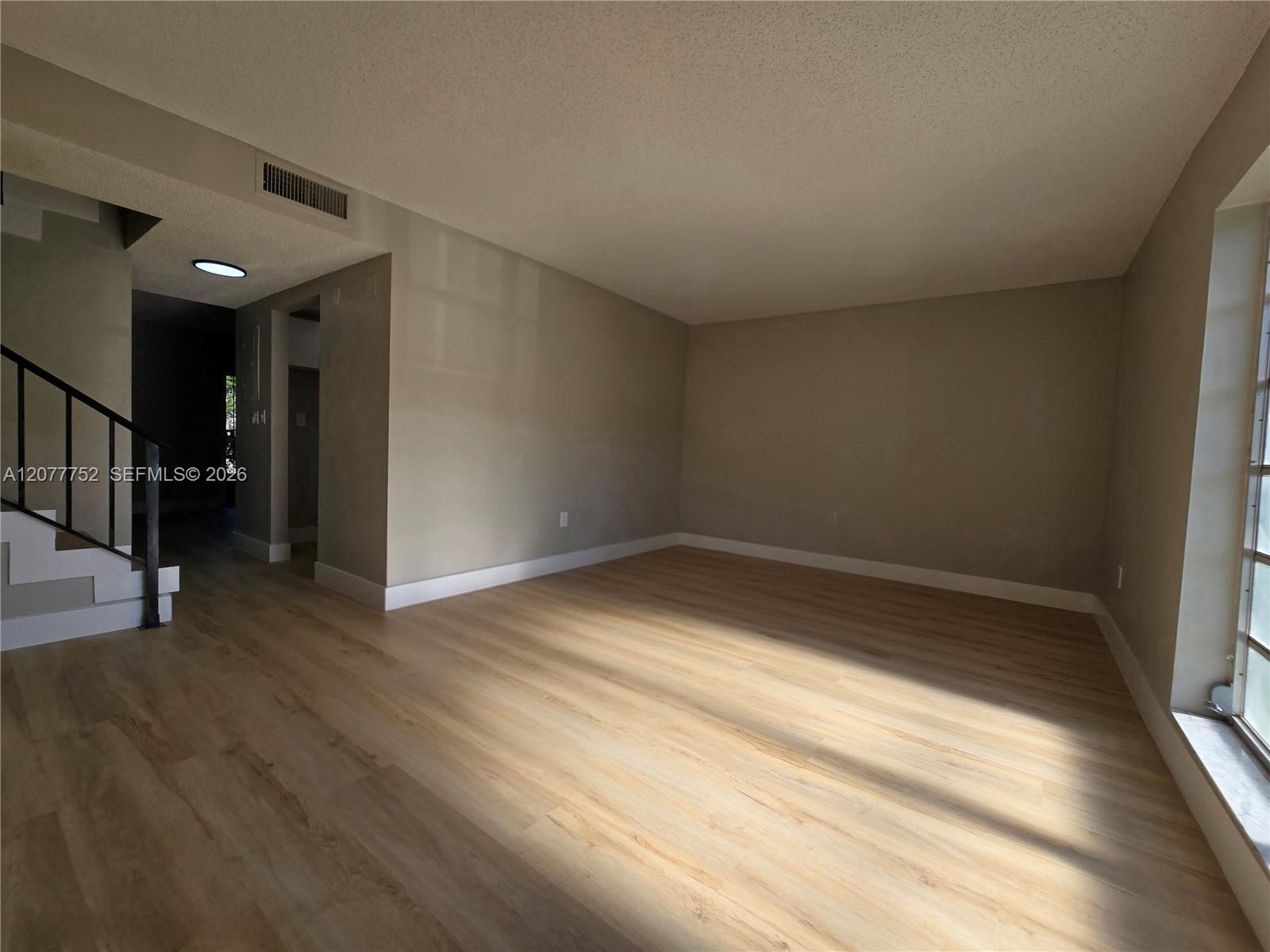 17120 SW 94th Ave # 404 — Photo 2