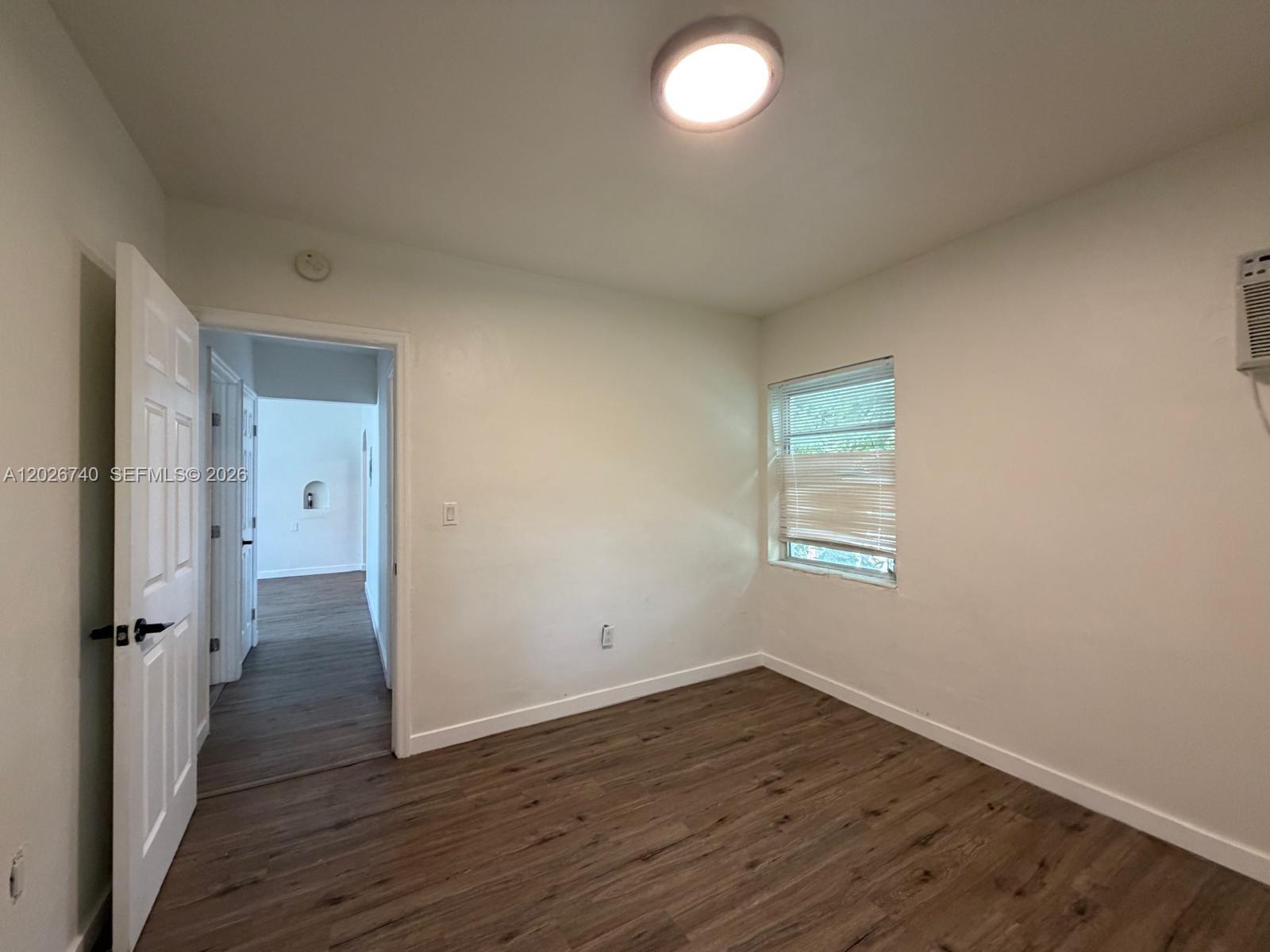 535 SW 7th St # 4 View 10
