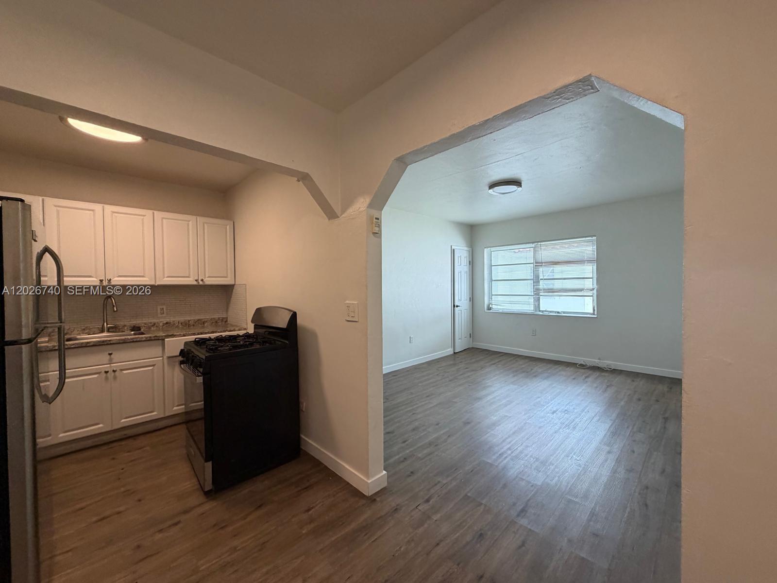 535 SW 7th St # 4 View 6