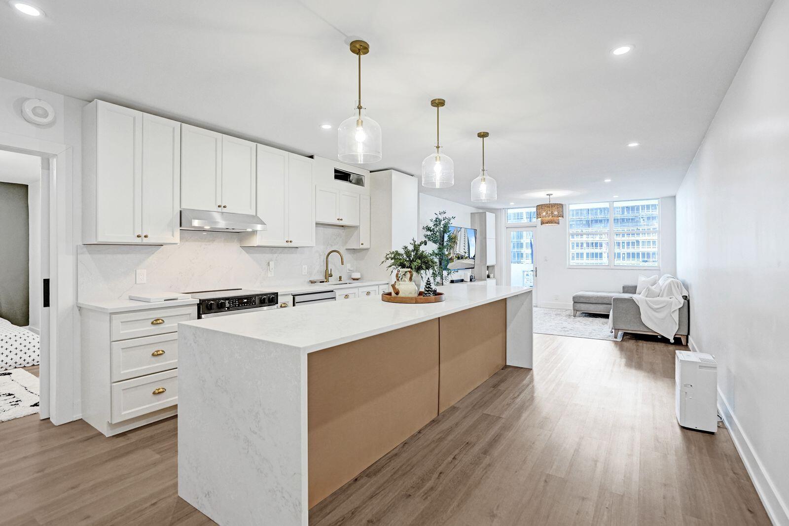 4250 GALT OCEAN Drive # 9M — Photo 3