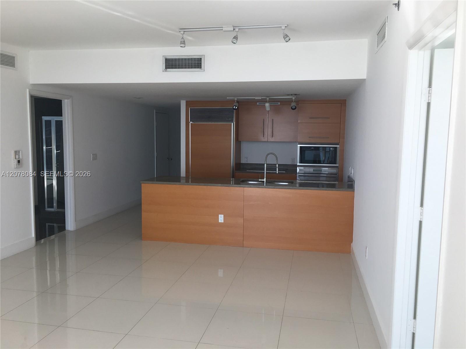 475 BRICKELL AV # 4307 — Photo 4