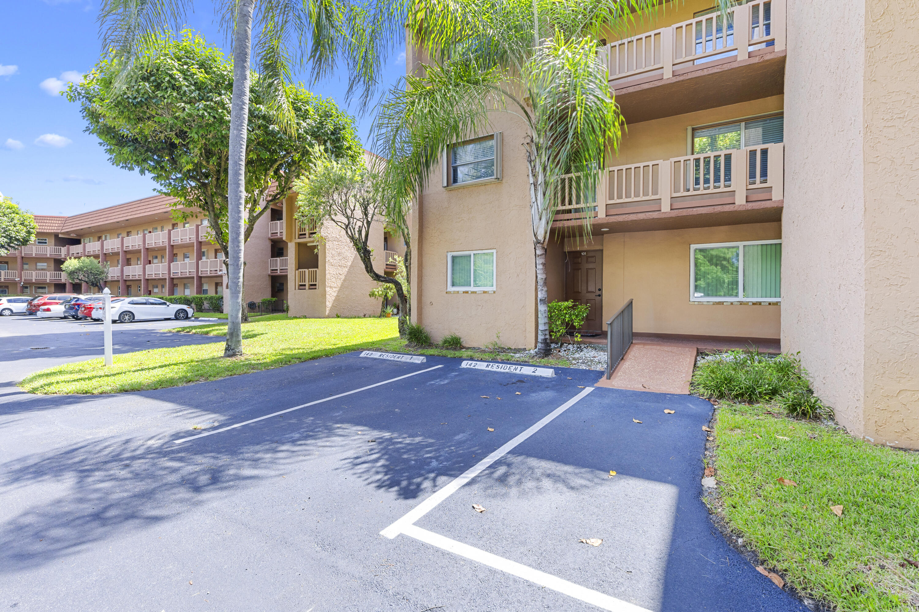 9861 Sunrise Lakes Boulevard # 101, Sunrise FL 33322