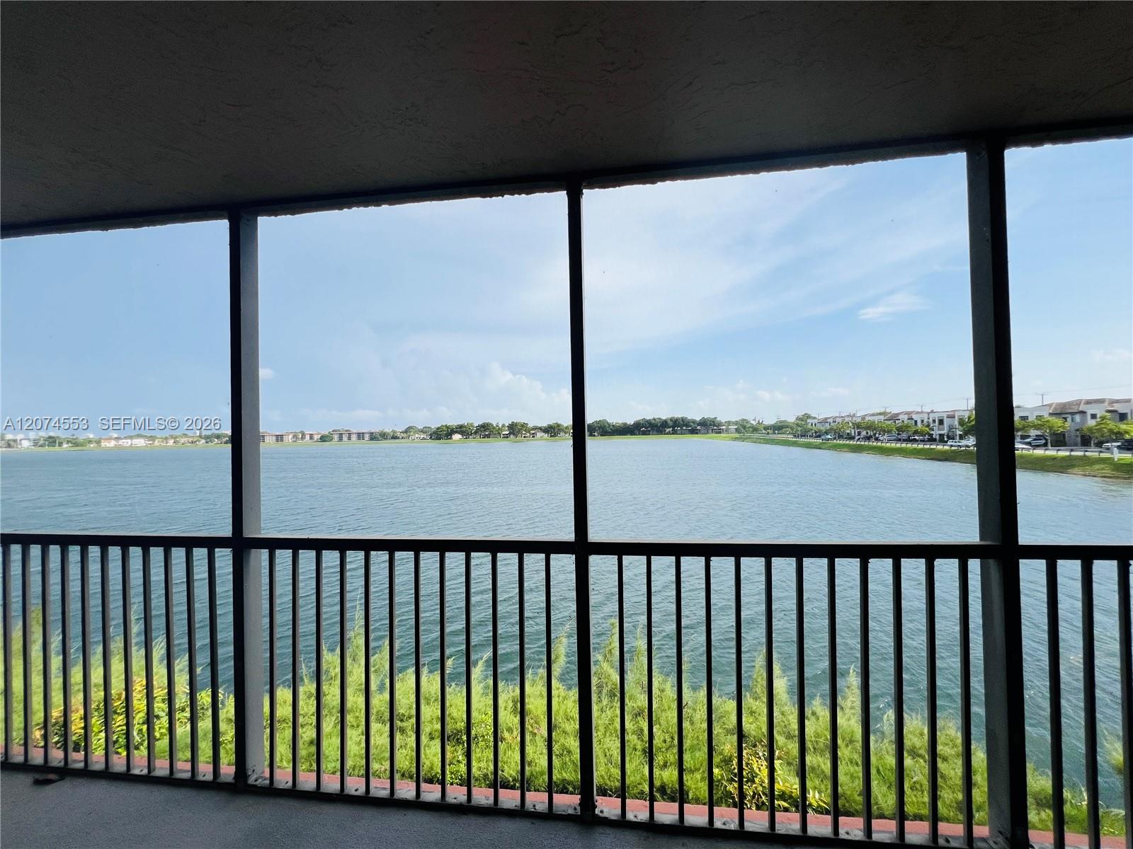 20860 San Simeon Way # 6, Miami FL 33179