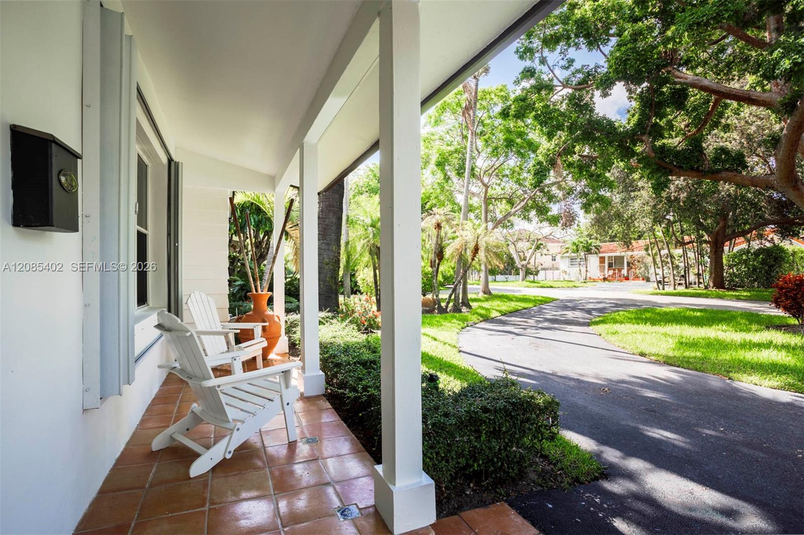 921 Alava Ave — Photo 4