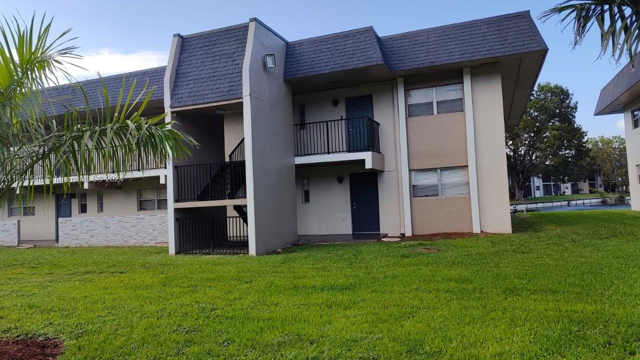 7925 S Colony Cir S # 210 — Photo 2