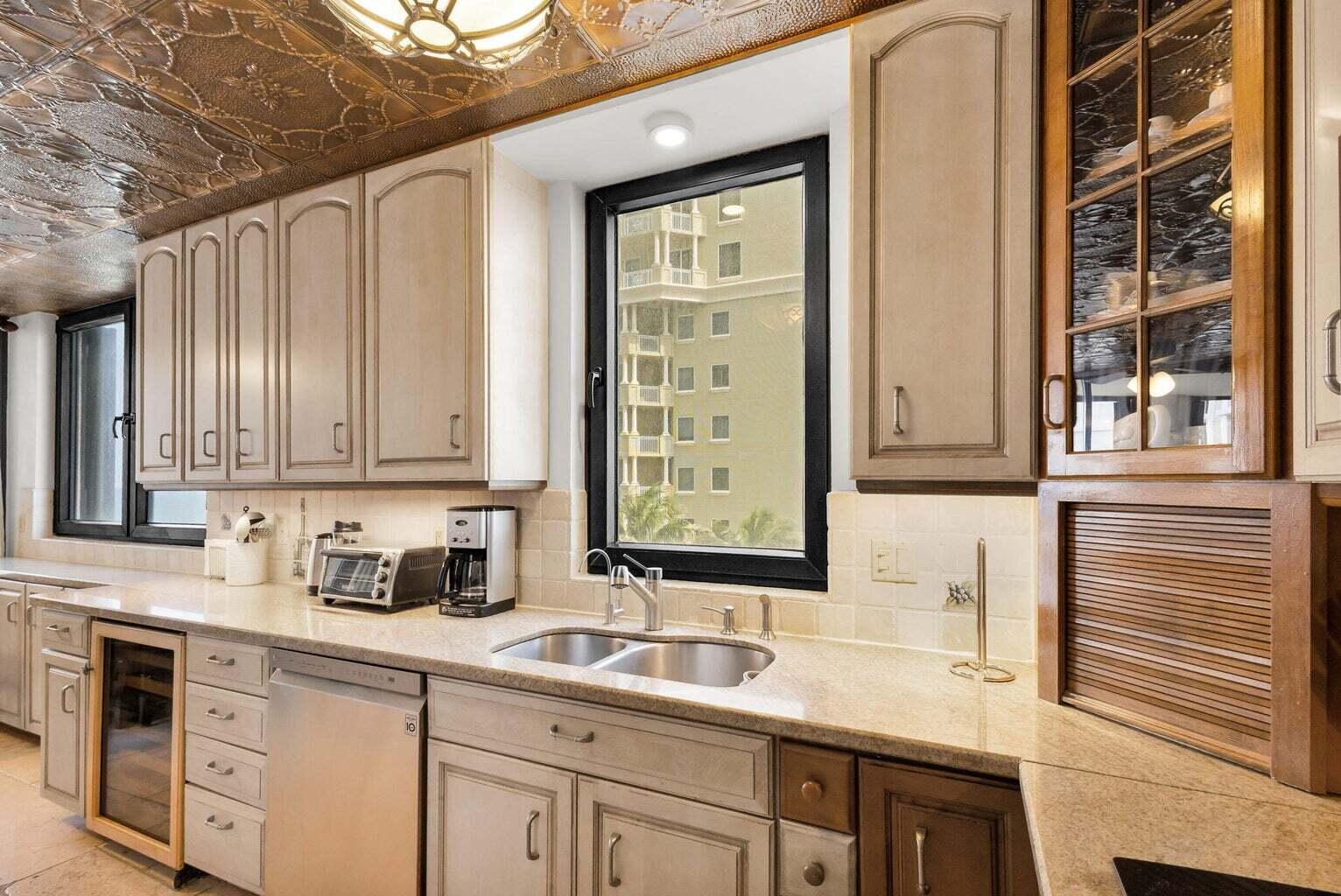 5380 N OCEAN Drive # 5B — Photo 4