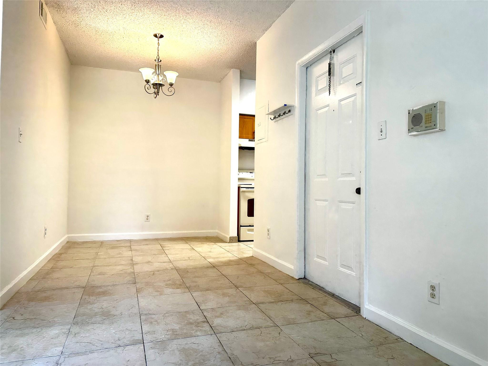 820 CYPRESS PARK Way # I2 — Photo 2