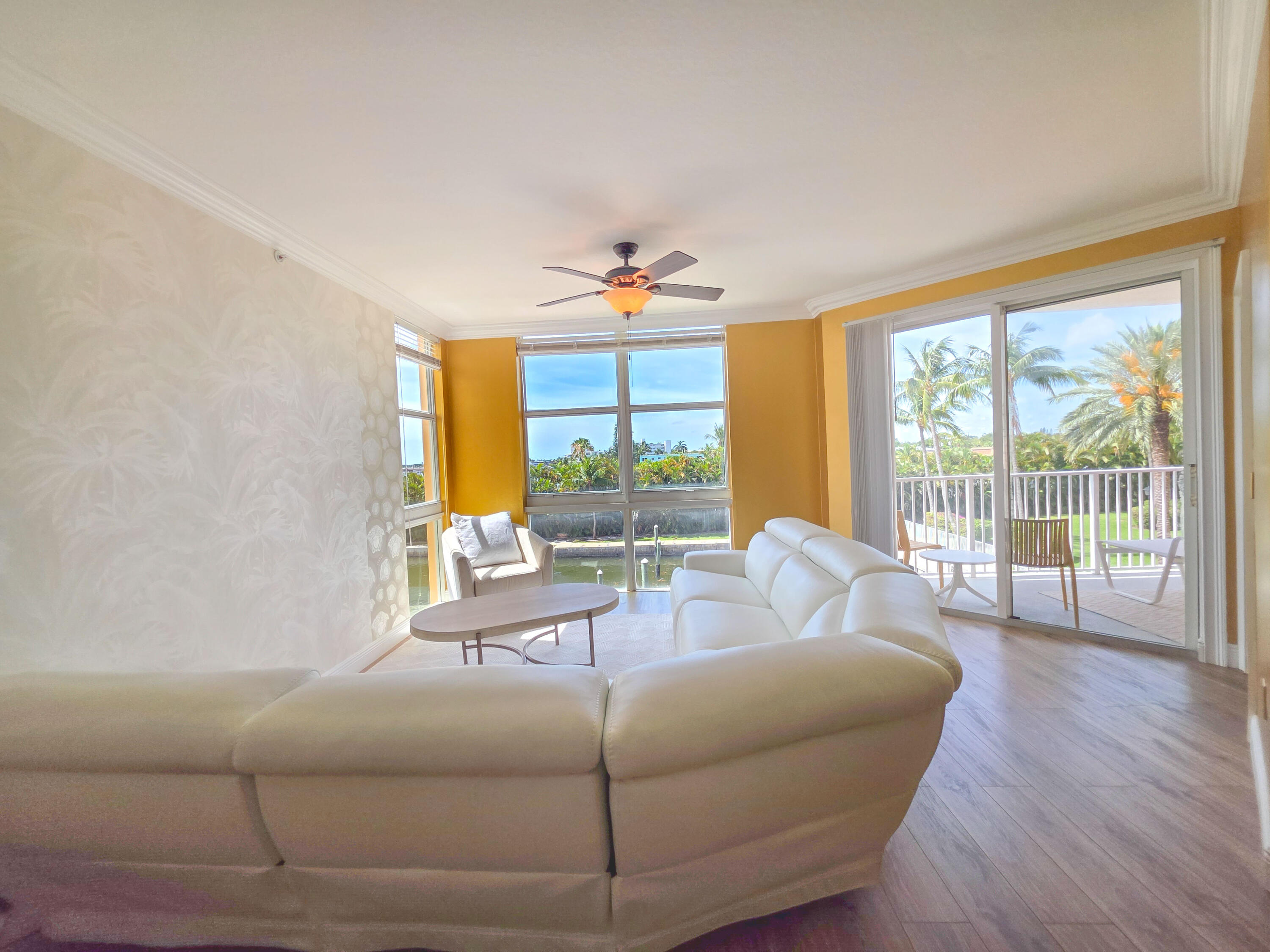 806 E Windward Way # 323 — Photo 4