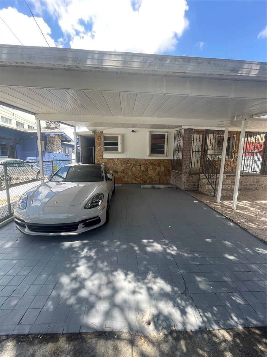 1529 SW 2nd St # 1529, Miami FL 33135