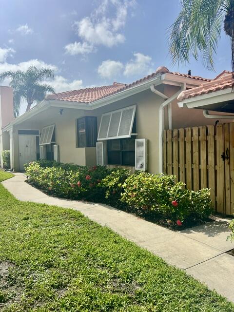 225 Old Meadow Way, Palm Beach Gardens FL 33418