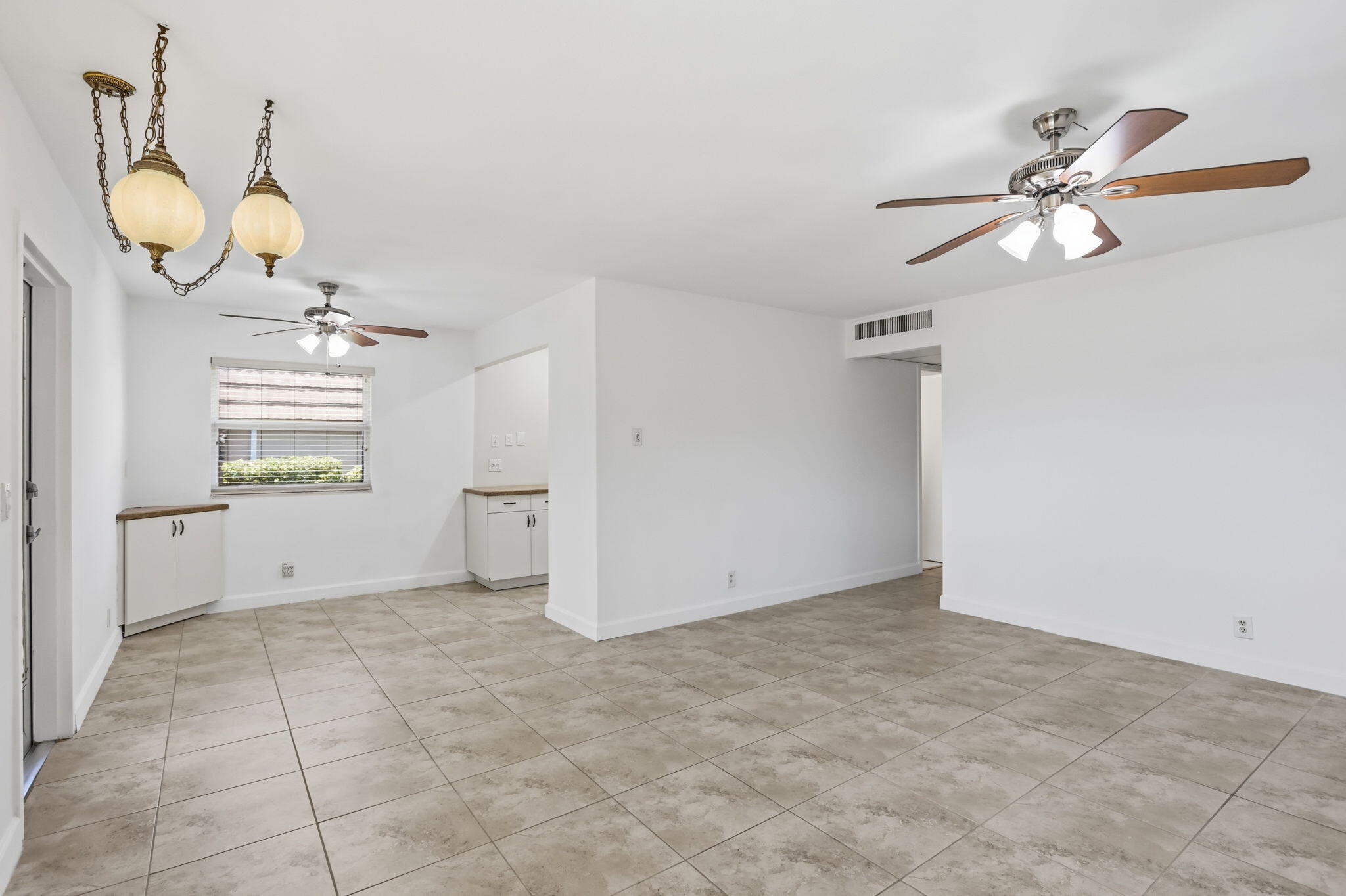 164 Seville G, Delray Beach FL 33446