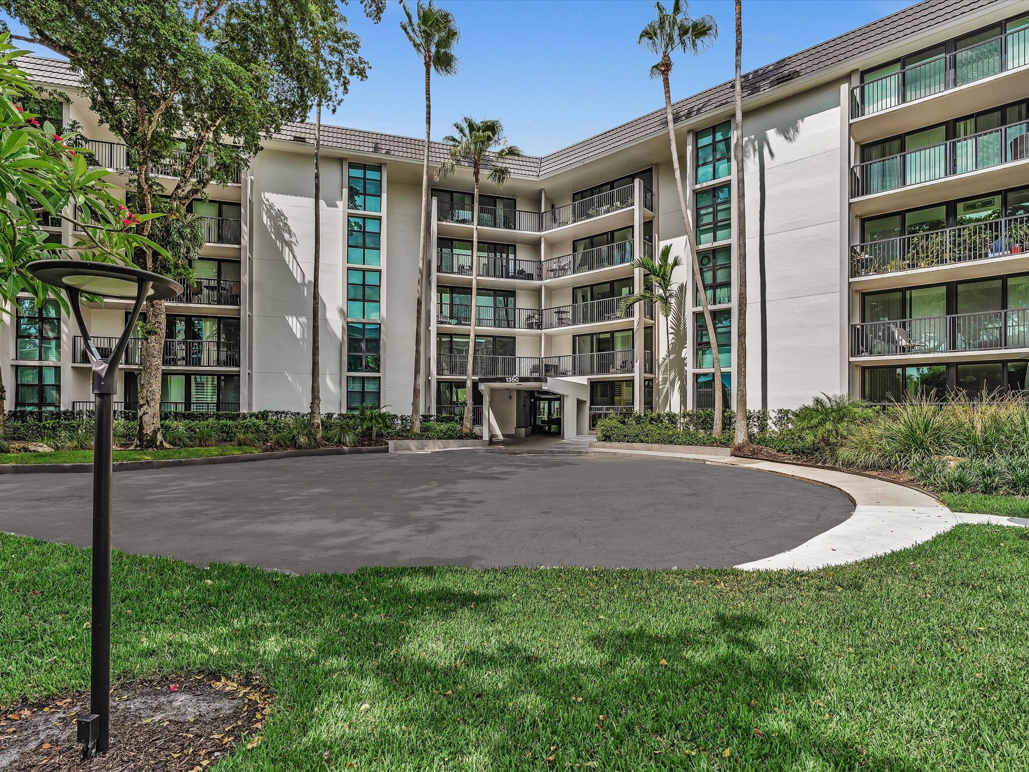 1350 River Reach Drive # 111, Fort Lauderdale FL 33315