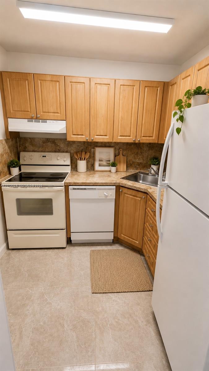 10820 SW 200th Dr # 176 — Photo 3