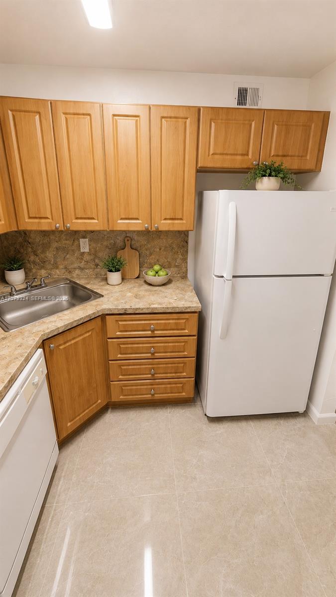 10820 SW 200th Dr # 176 — Photo 4