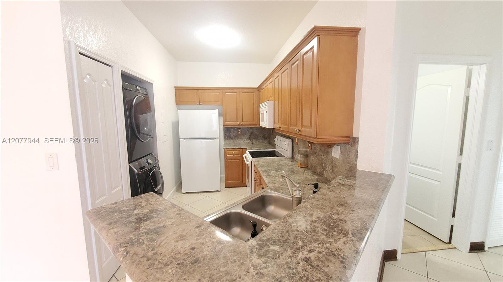 7070 NW 177th St # 10 — Photo 4