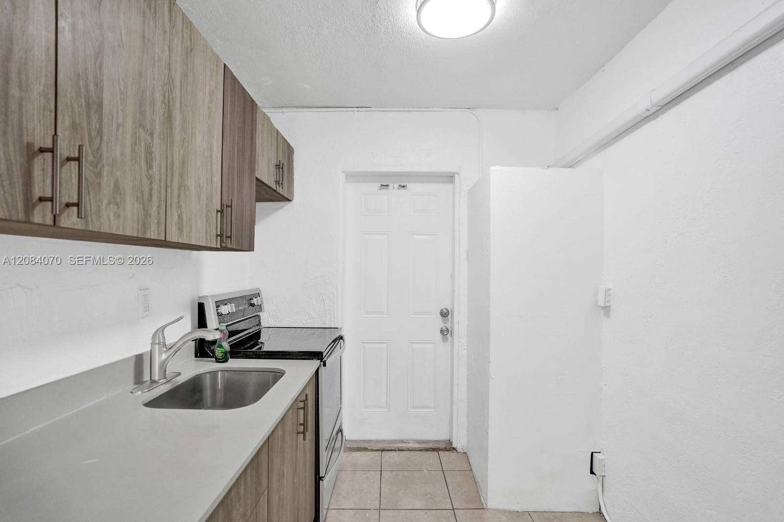 1210 NW 2nd St # 3 — Photo 4