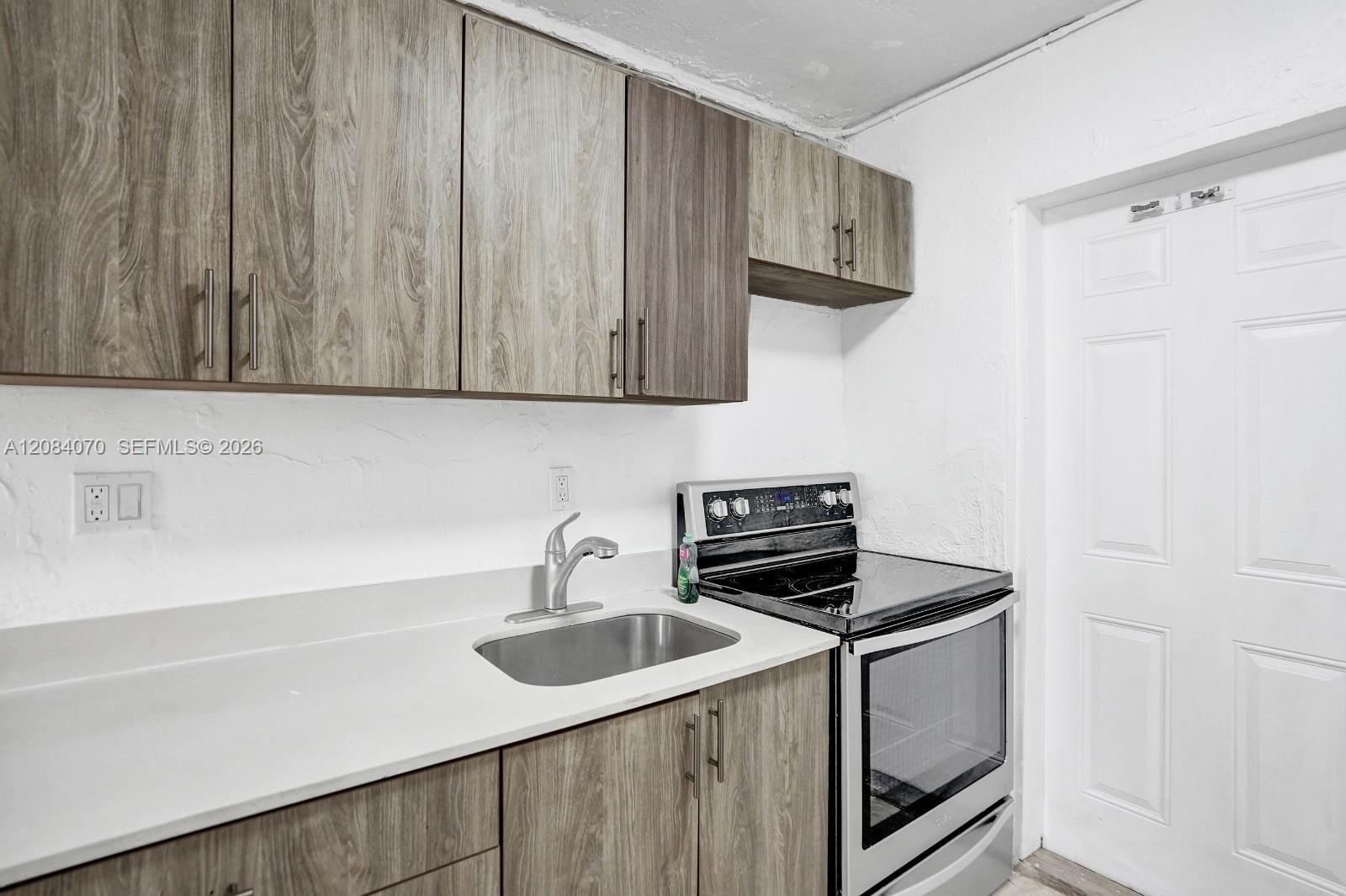 1210 NW 2nd St # 3 — Photo 5