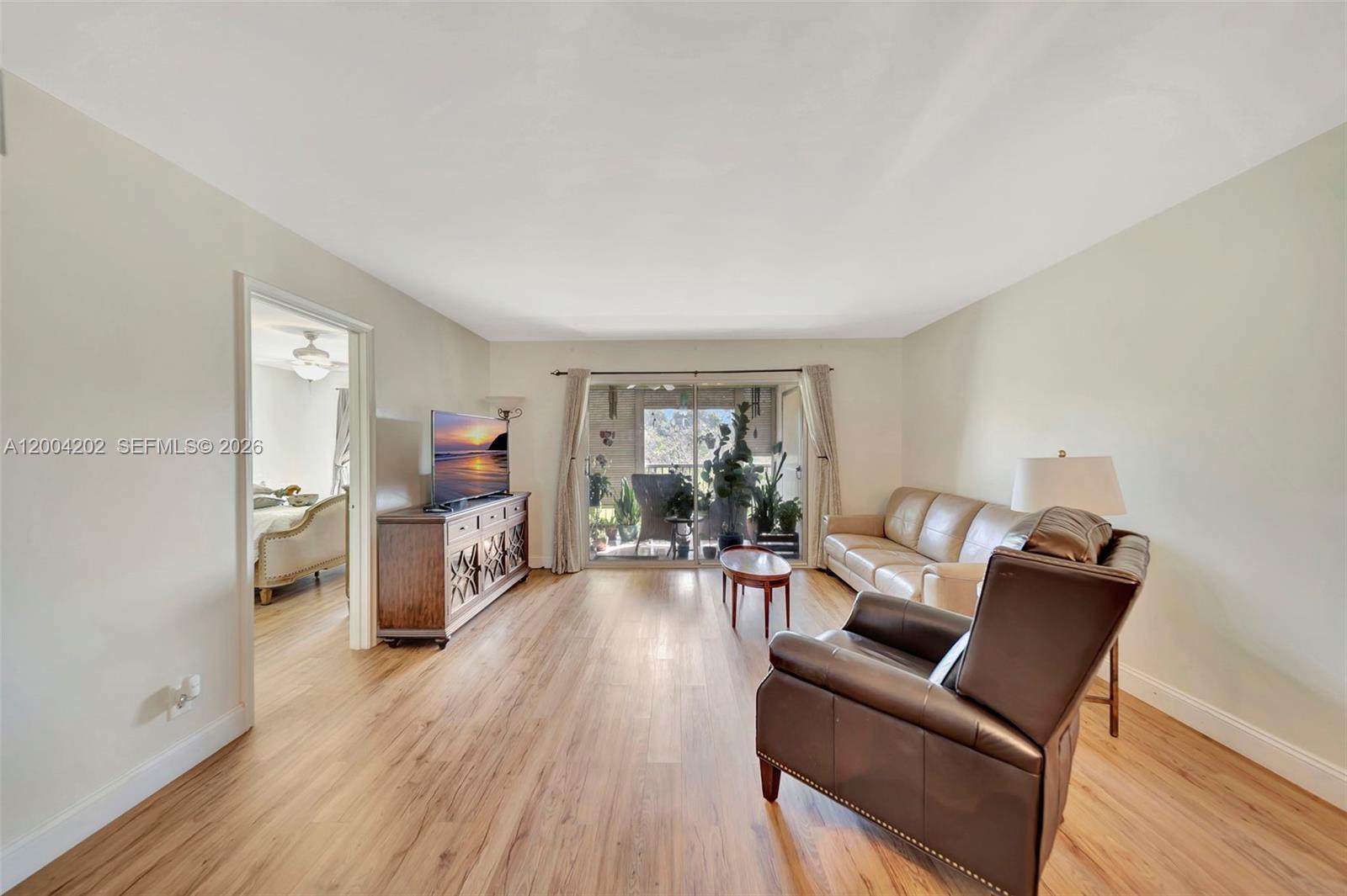 Living Room/ Balcony Area