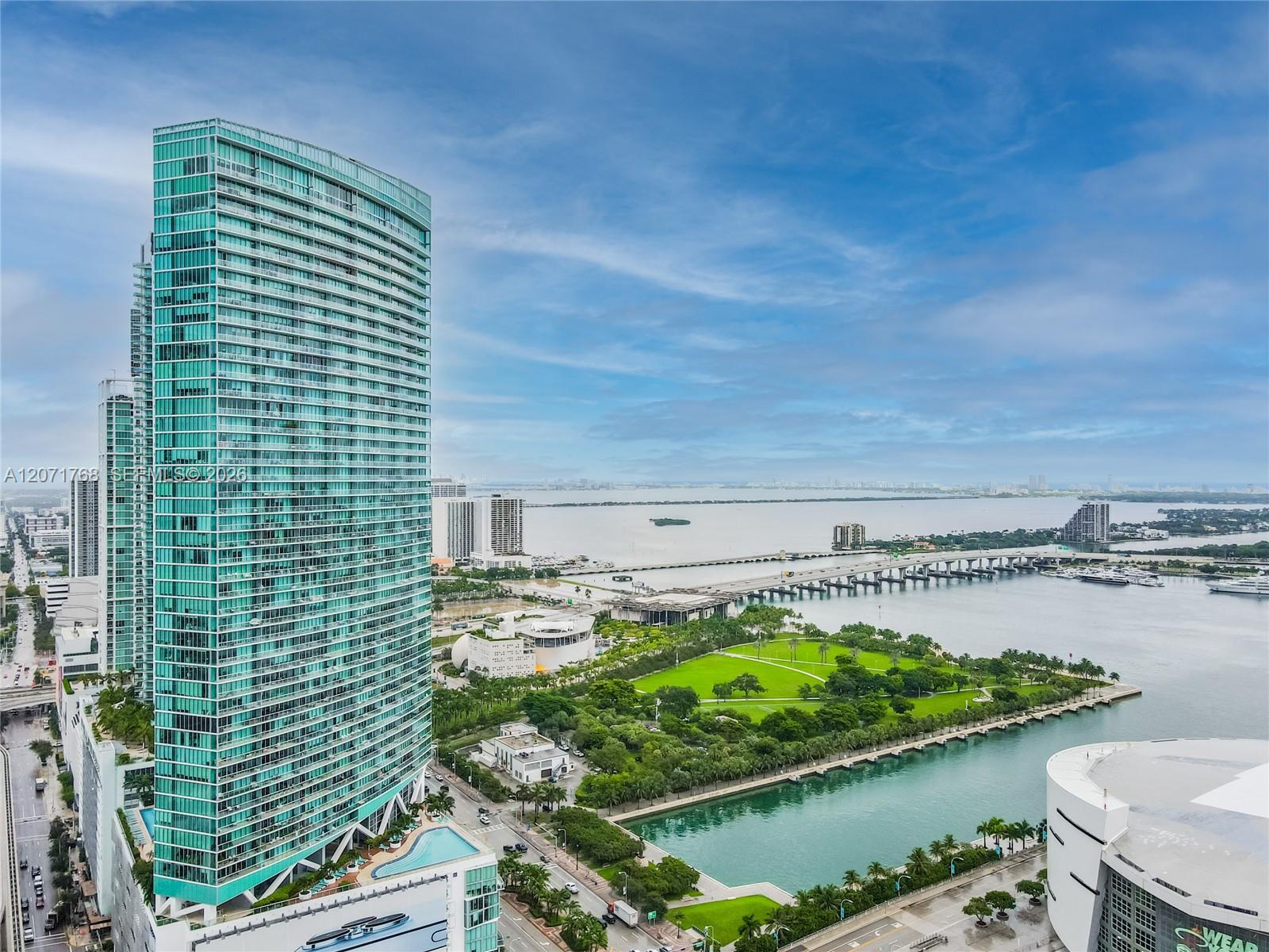 888 Biscayne Blvd # 1601 View 1