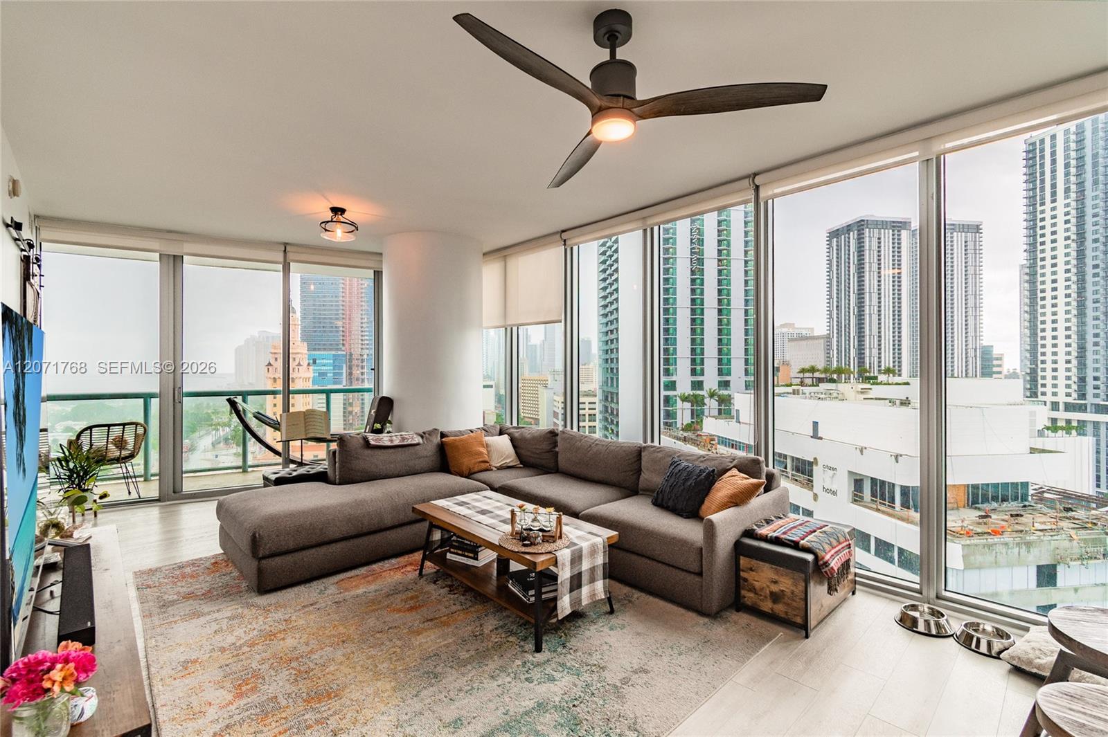 888 Biscayne Blvd # 1601 View 8