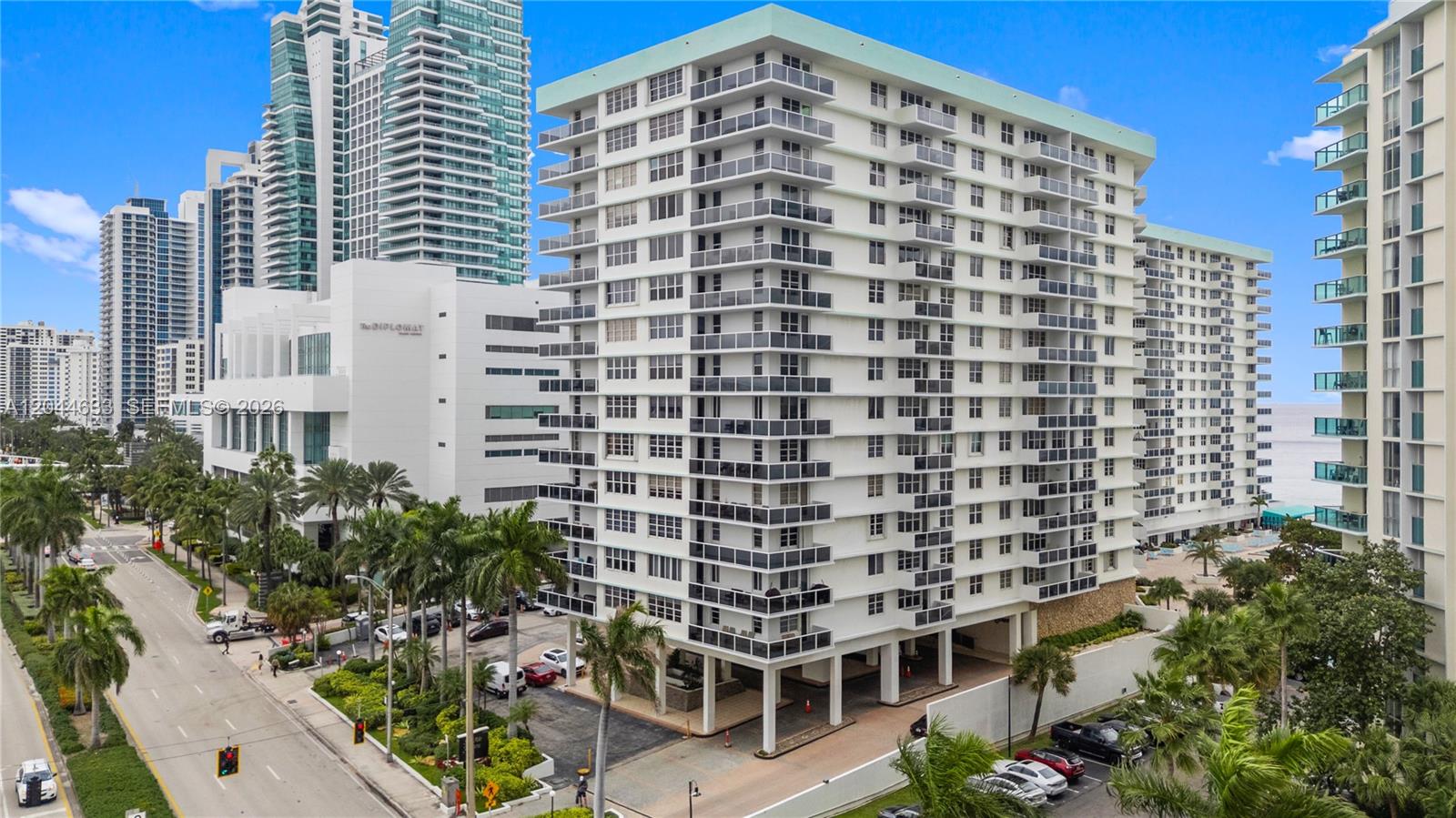3725 S Ocean Dr # 1117 — Photo 4