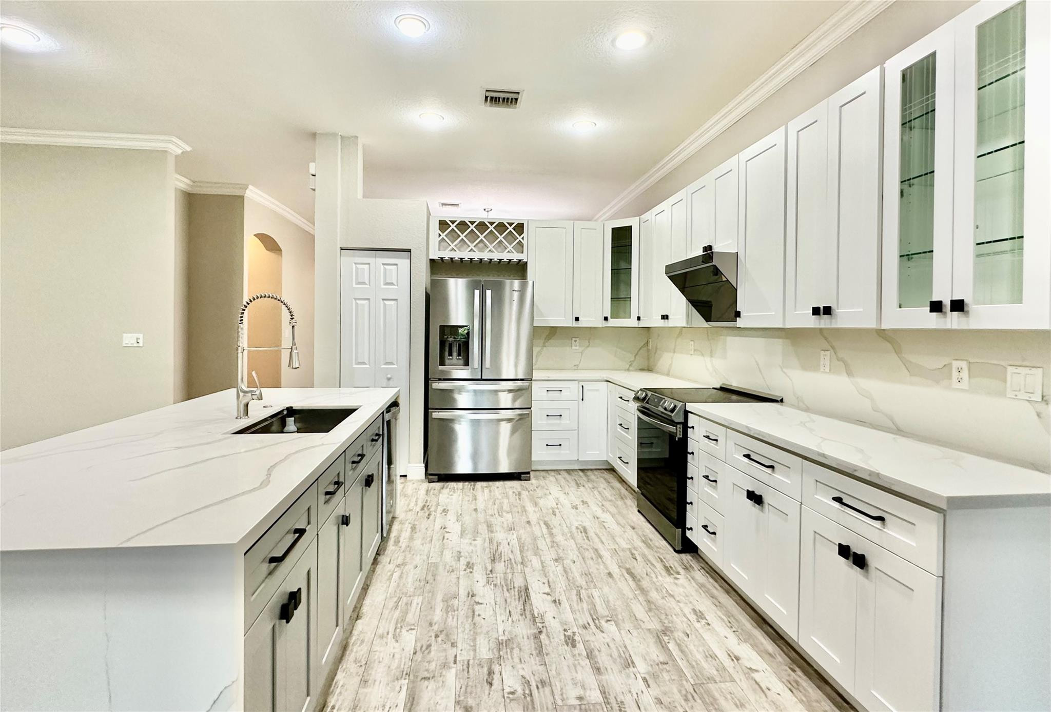 4109 W WHITEWATER Avenue — Photo 4