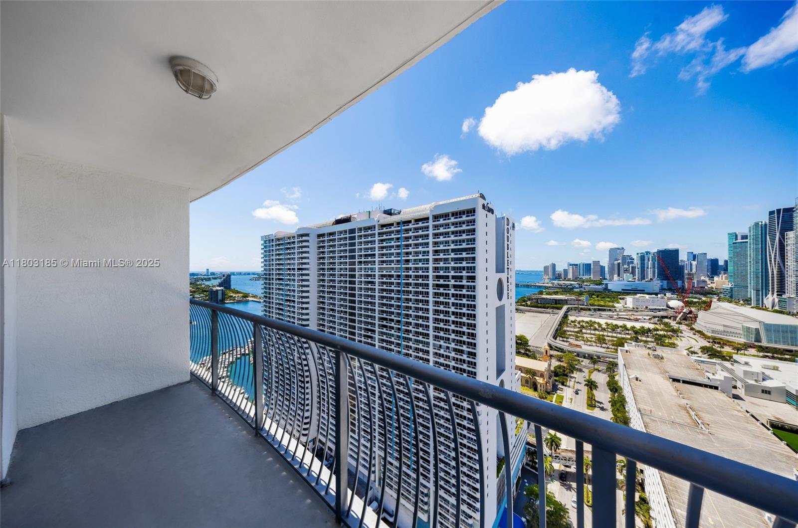 1750 N Bayshore Dr # 3308 — Photo 2