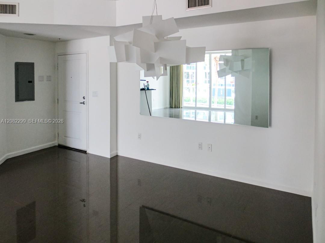 7900 Harbor Island Dr # 606 — Photo 3