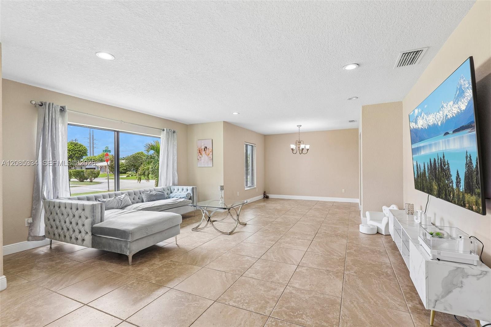 10451 SW 125th Ave — Photo 4