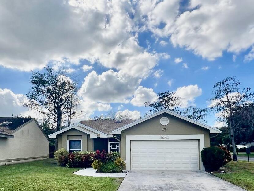 4241 Green Forest Way, Boynton Beach FL 33436