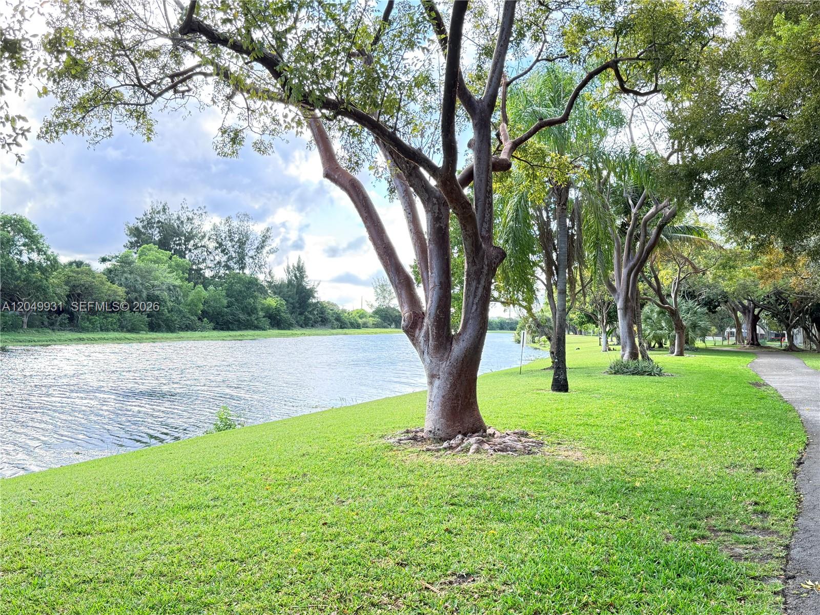 2206 S Cypress Bend Dr # 508, Pompano Beach FL 33069