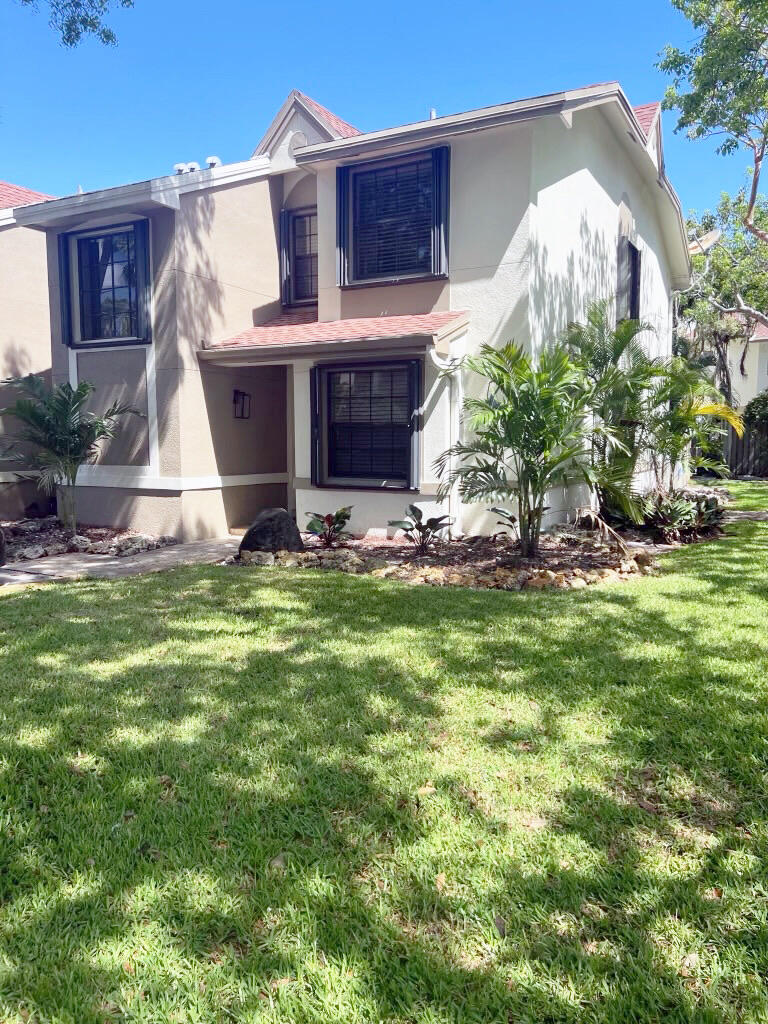 235 City View Drive, Fort Lauderdale FL 33311