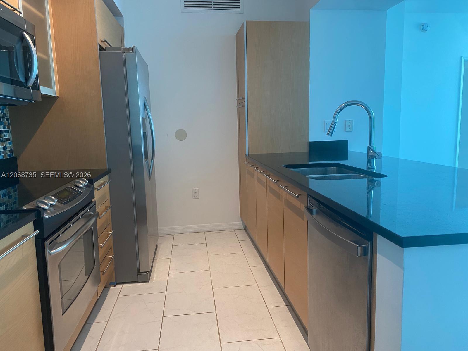 951 Brickell Ave # 1210 — Photo 3