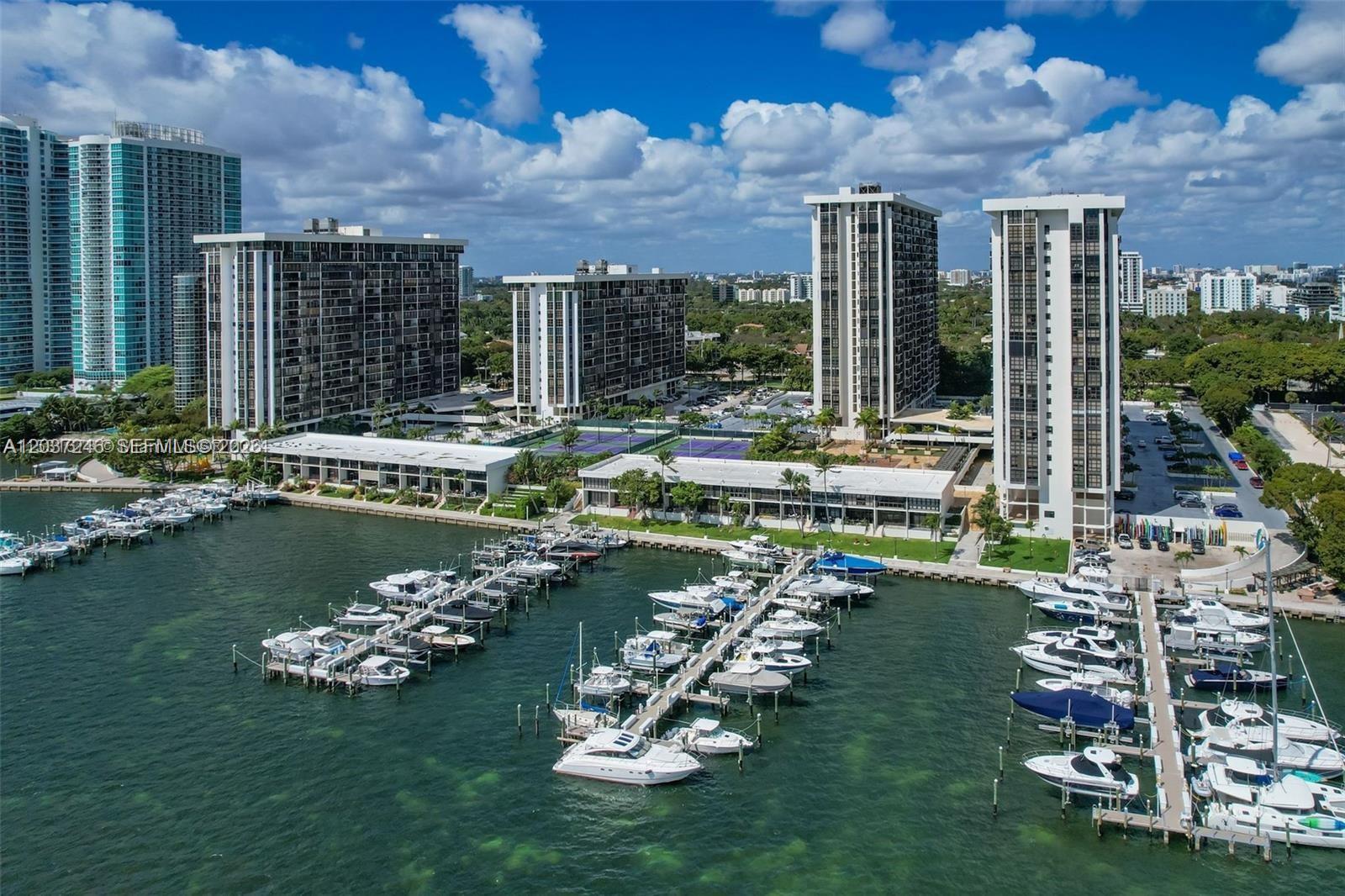 1901 Brickell Ave # B1807, Miami FL 33129