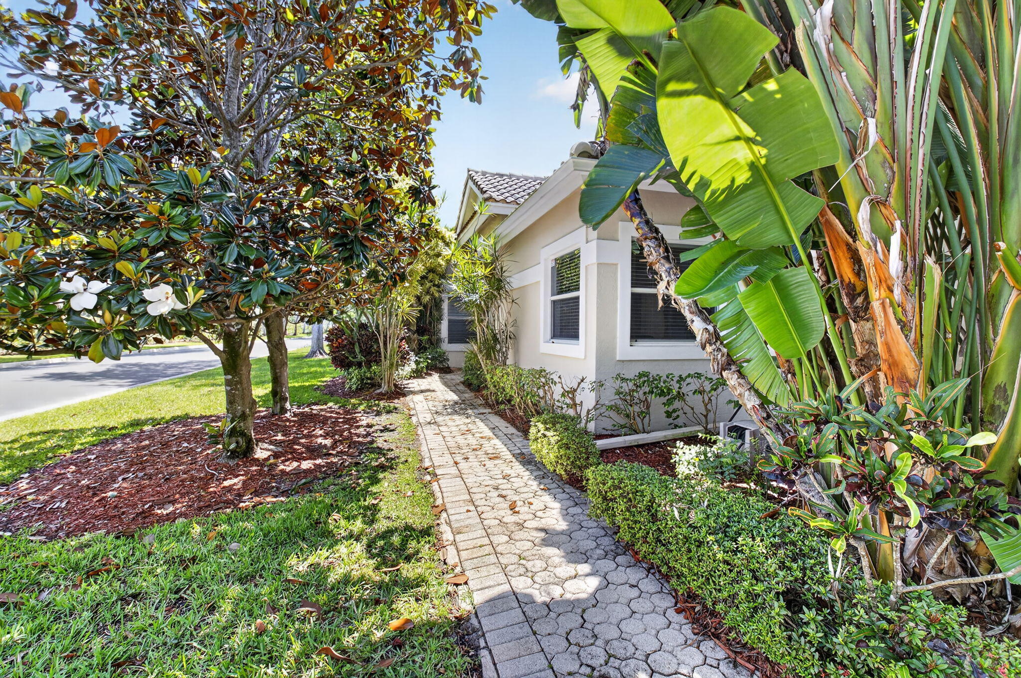 6694 NW 26th Way — Photo 4