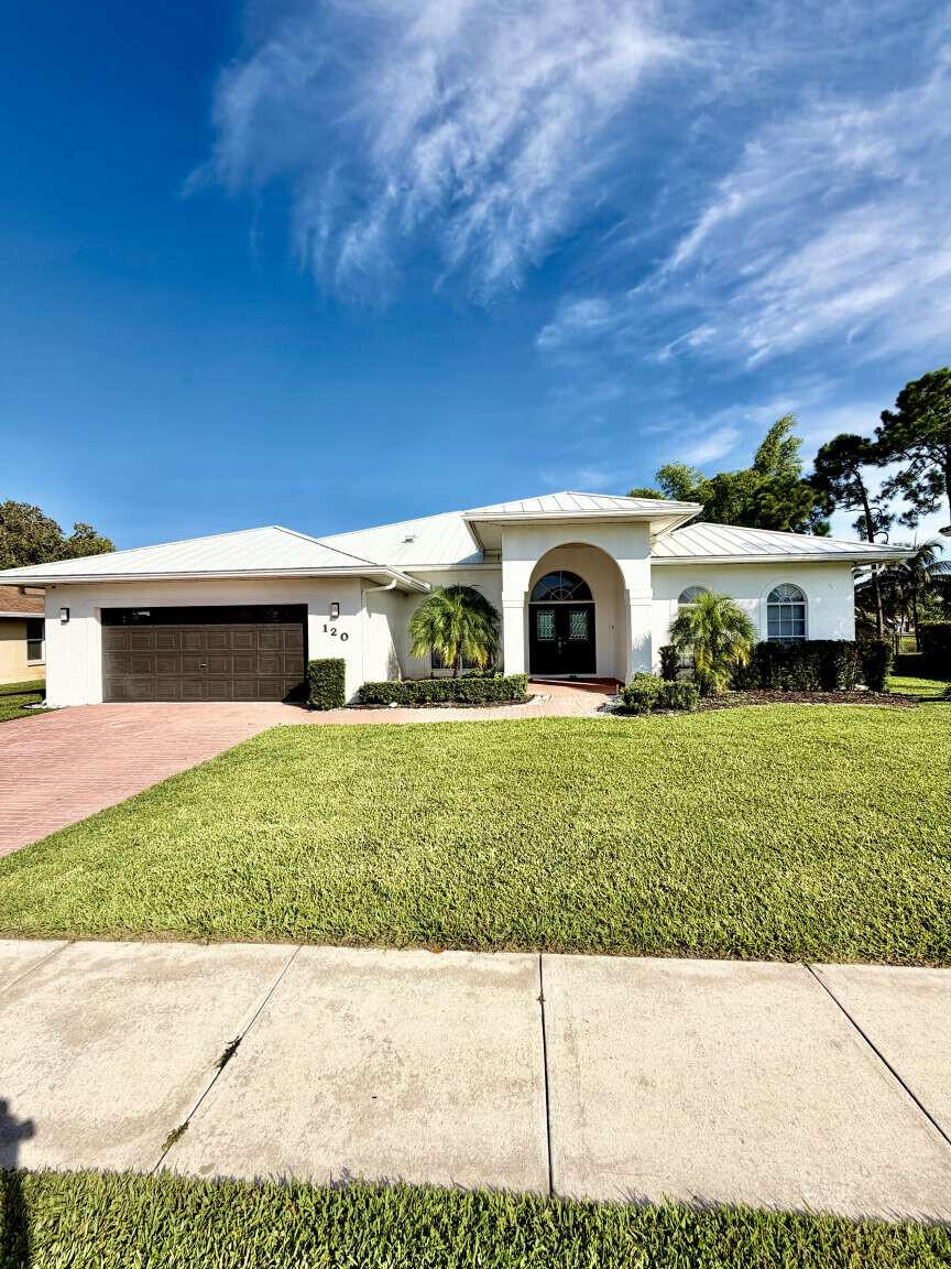 120 SARATOGA Boulevard W, Royal Palm Beach FL 33411