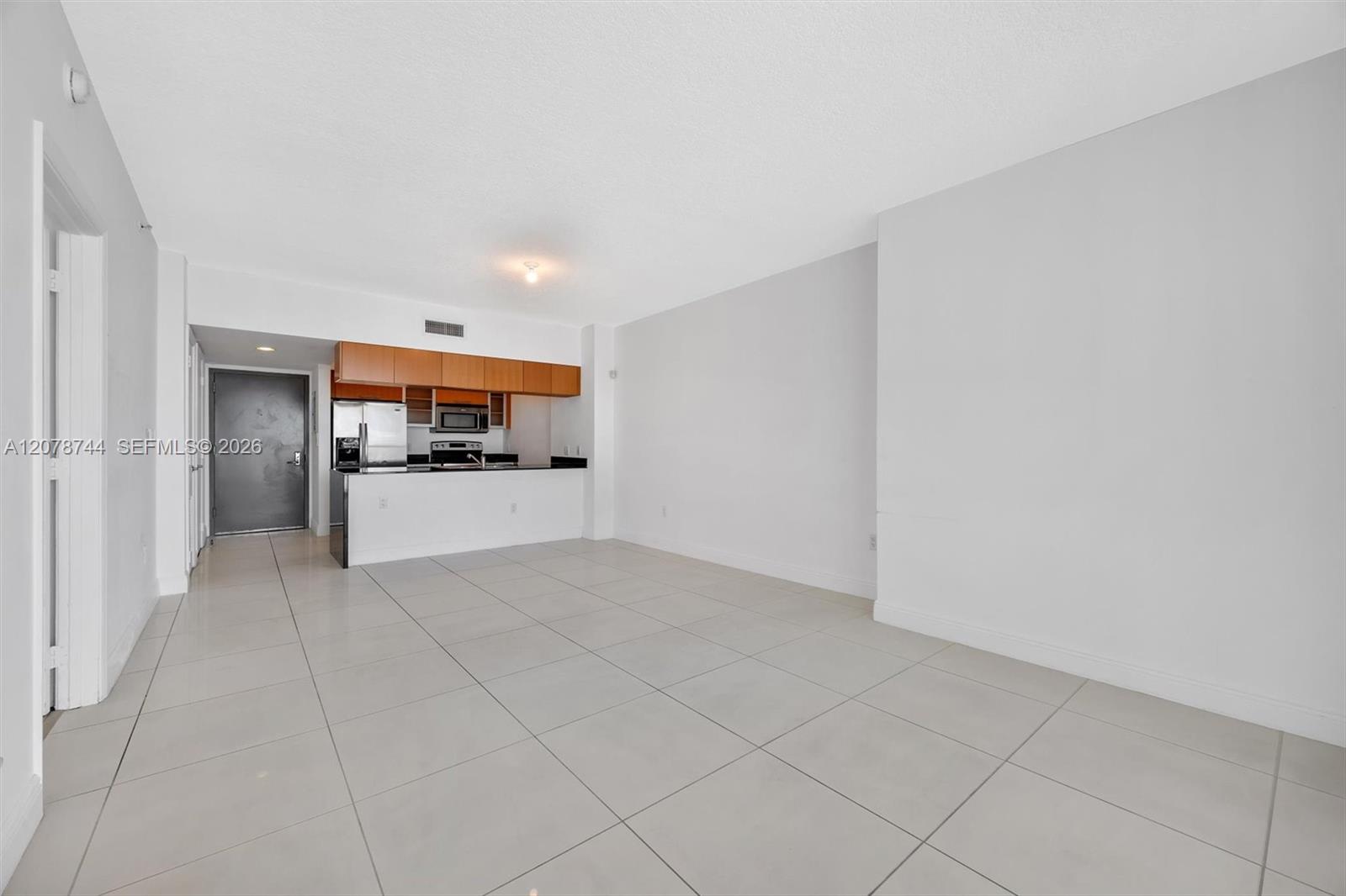 1750 N Bayshore Dr # 4011 — Photo 5