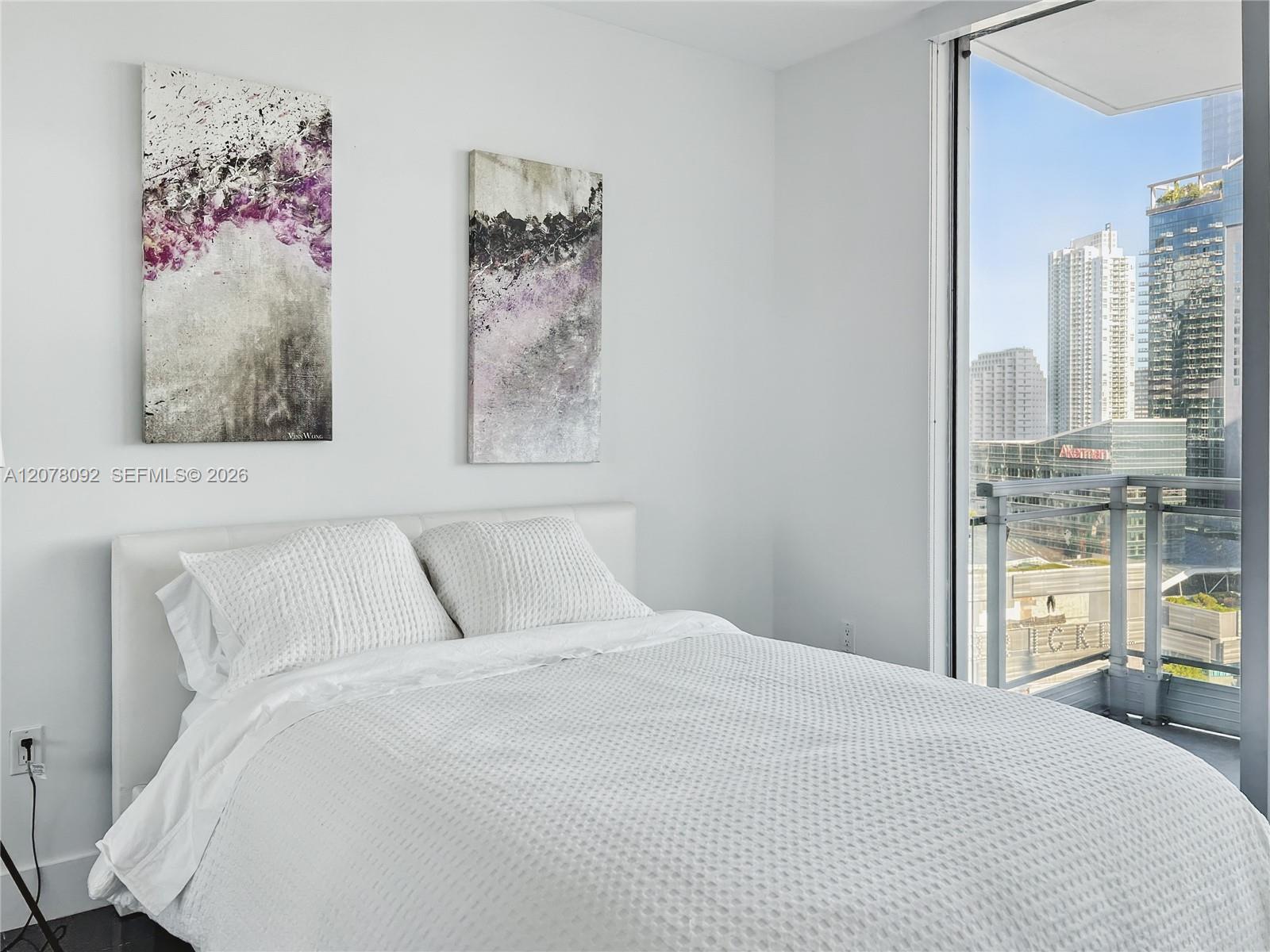 92 SW 3rd St # 2602 — Photo 4