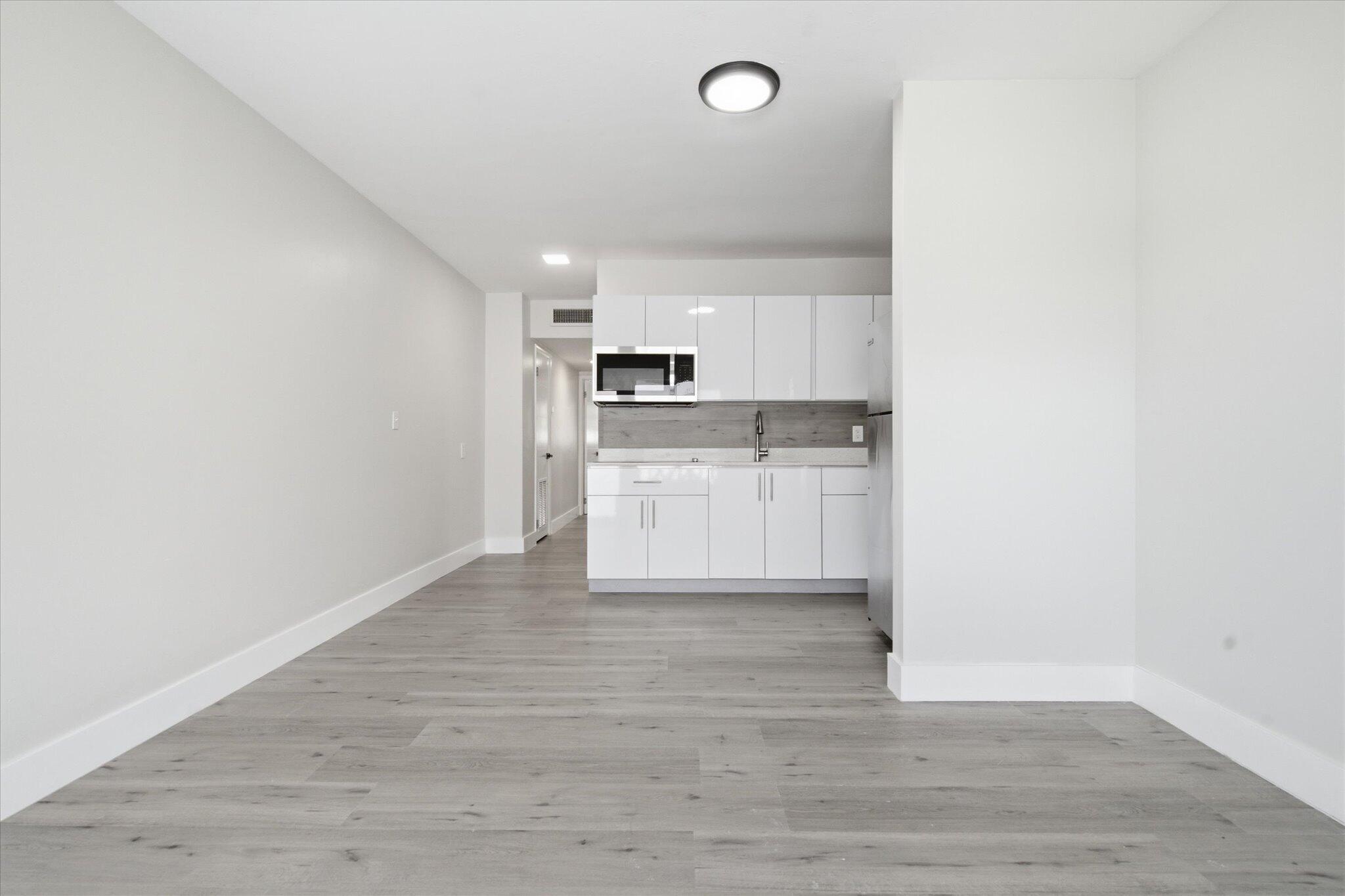 1638 PLUNKETT Street # 11 — Photo 5
