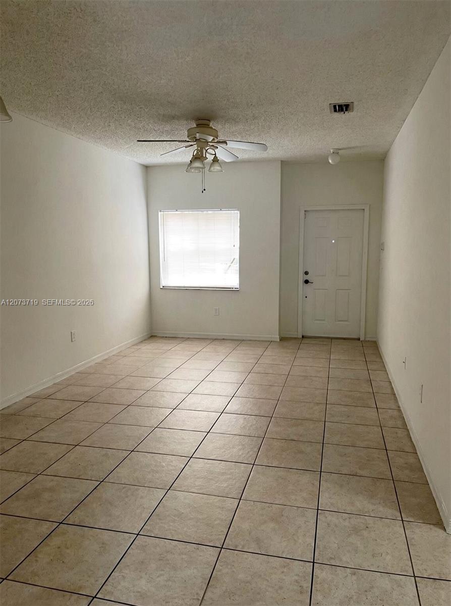 2357 SE 23rd Dr # 2357 — Photo 4