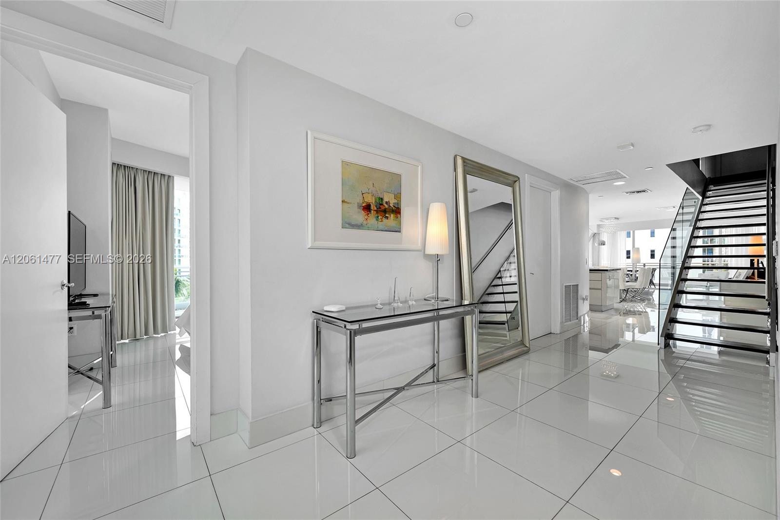2950 NE 188th St # 449, Aventura FL 33180