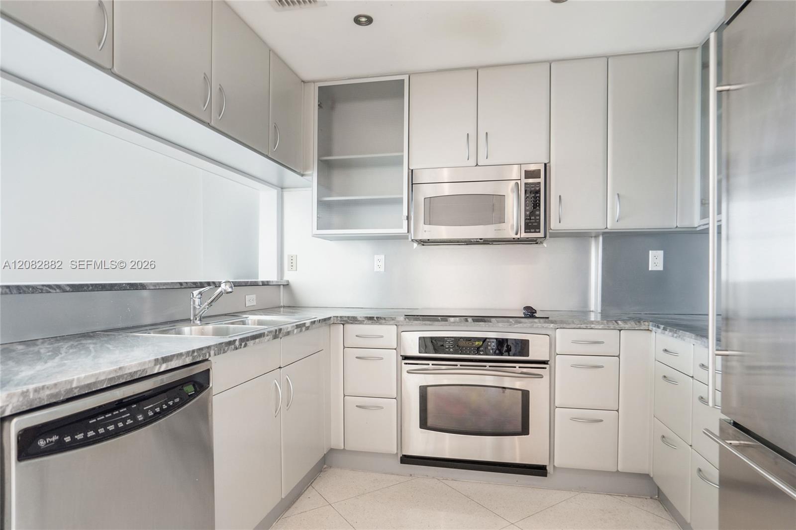 540 West Ave # 1112 — Photo 5