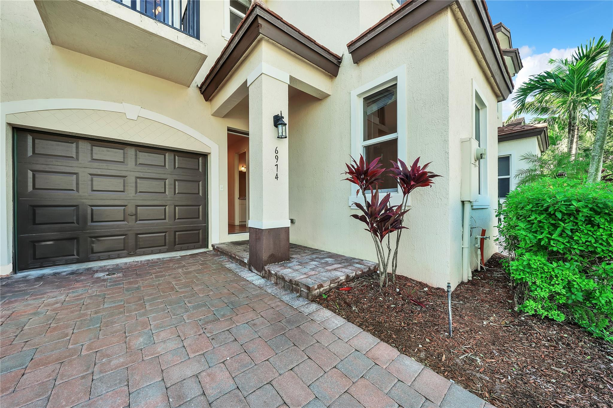 6974 LONG PINE Circle, Coconut Creek FL 33073