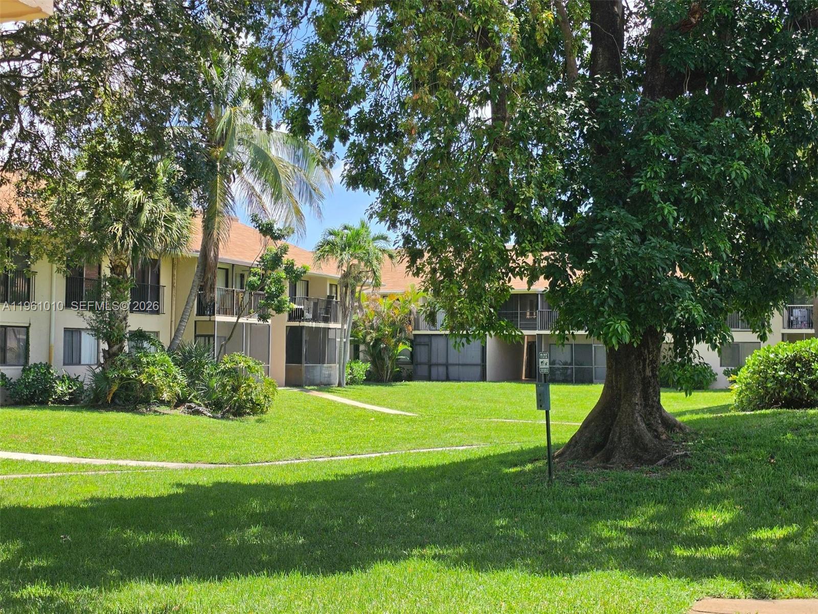 5921 Washington St # 124, Hollywood FL 33023